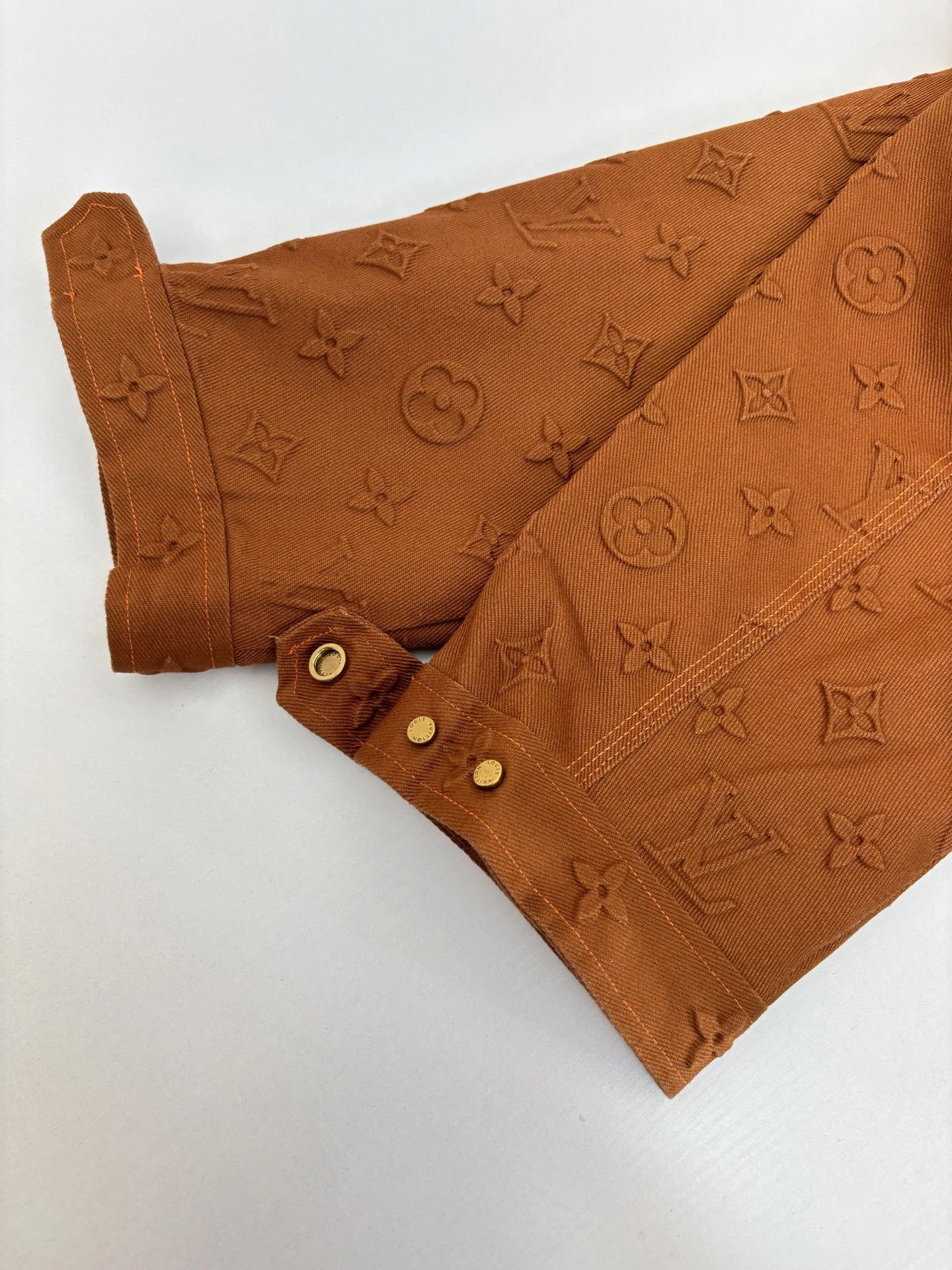 wg.luxury-- 8V item: E-F363J0514